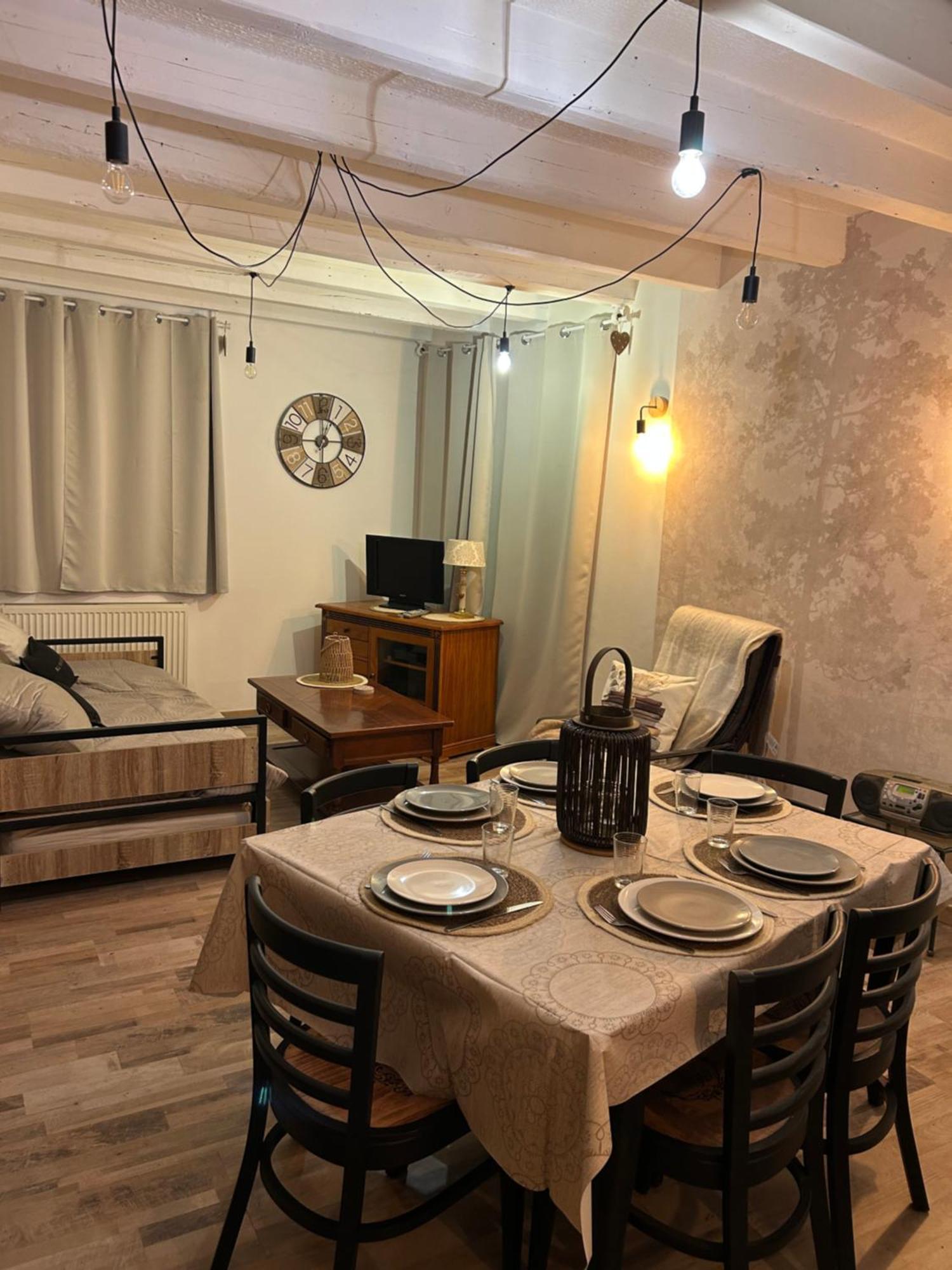 Comme A La Maison Apartment Saint-Aubin (Jura)